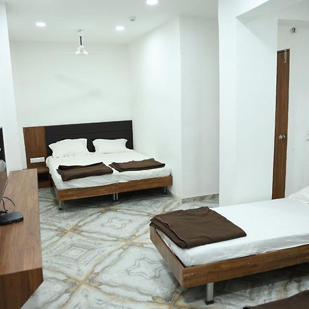 Hotel Aaram Kalupur Ahmedabad Exterior photo