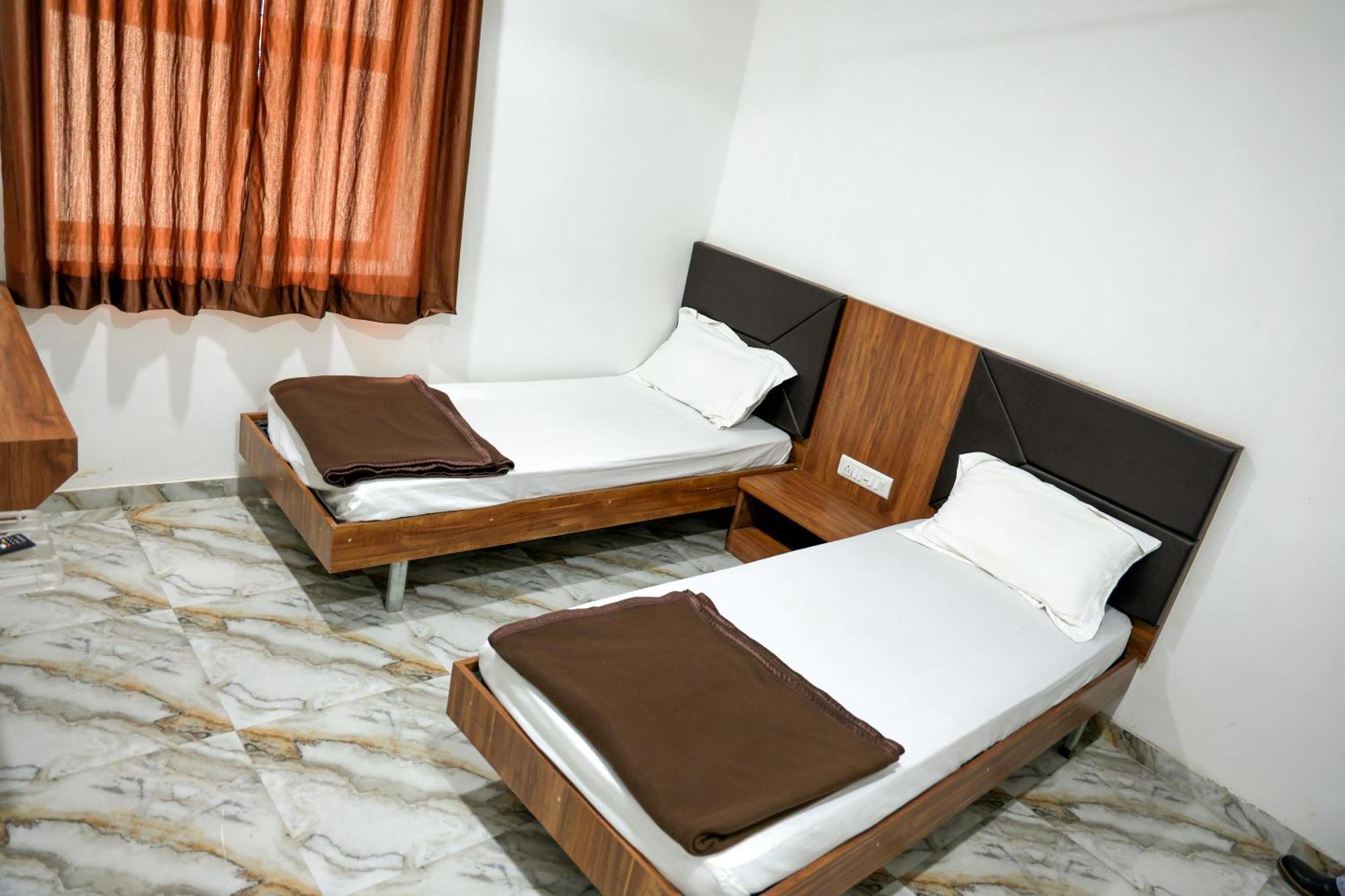 Hotel Aaram Kalupur Ahmedabad Exterior photo