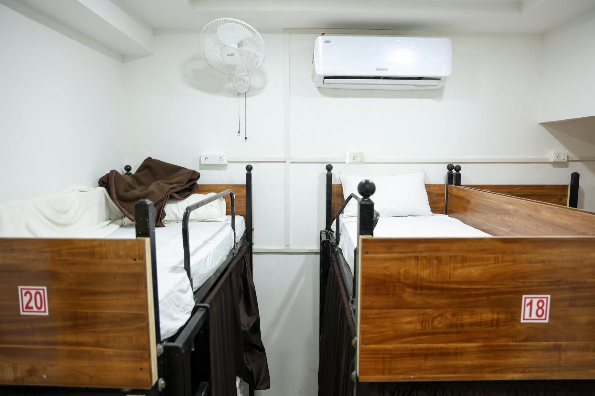 Hotel Aaram Kalupur Ahmedabad Exterior photo