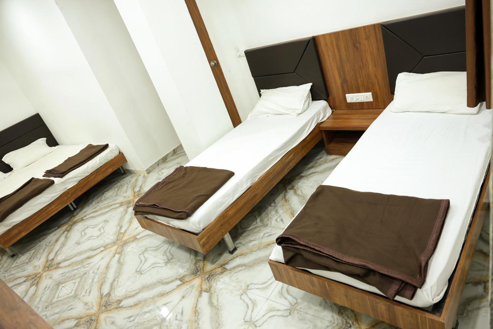 Hotel Aaram Kalupur Ahmedabad Exterior photo