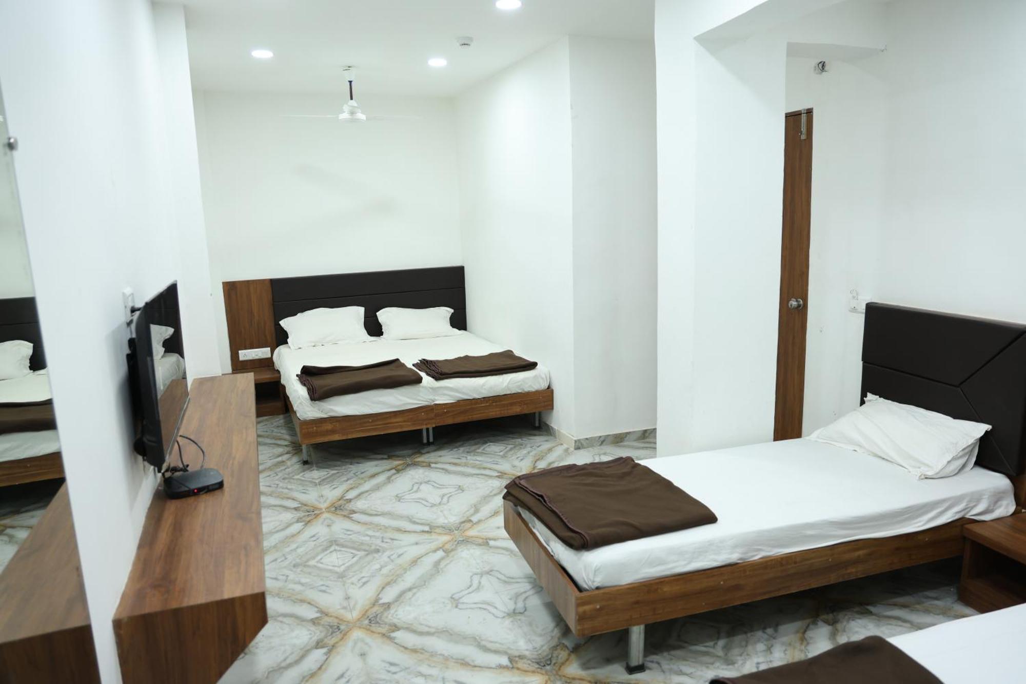 Hotel Aaram Kalupur Ahmedabad Exterior photo