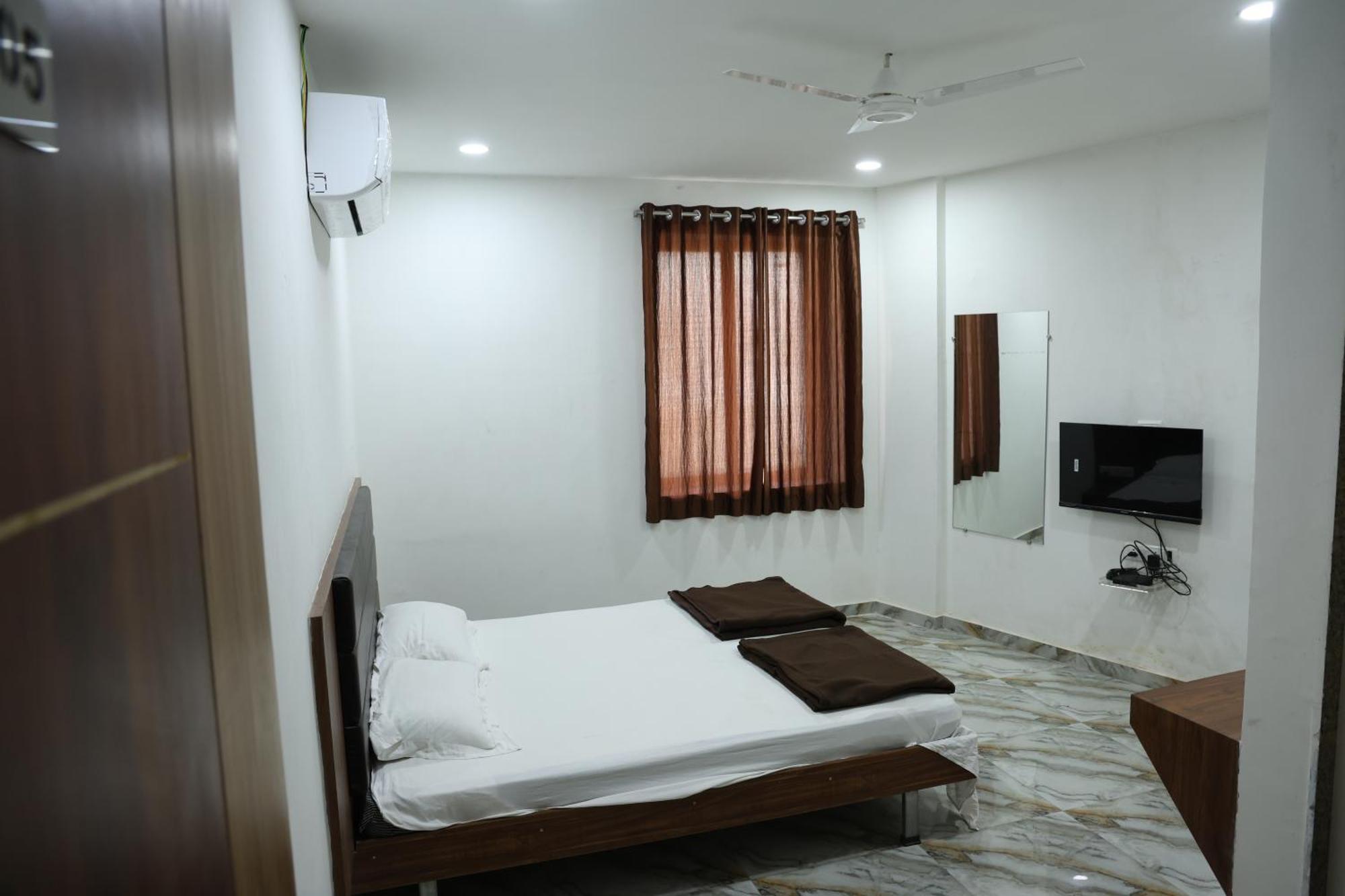 Hotel Aaram Kalupur Ahmedabad Exterior photo