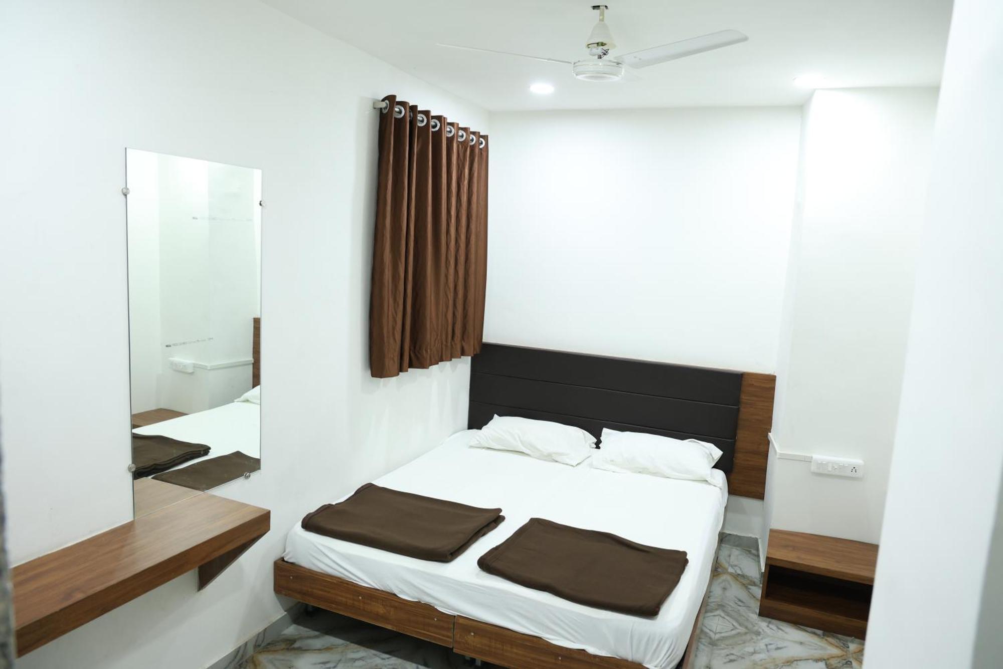 Hotel Aaram Kalupur Ahmedabad Exterior photo
